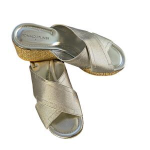 Donald J Pliner - Savee Silver Metallic Wedge Sandals - NEW w/o Box - 7.5